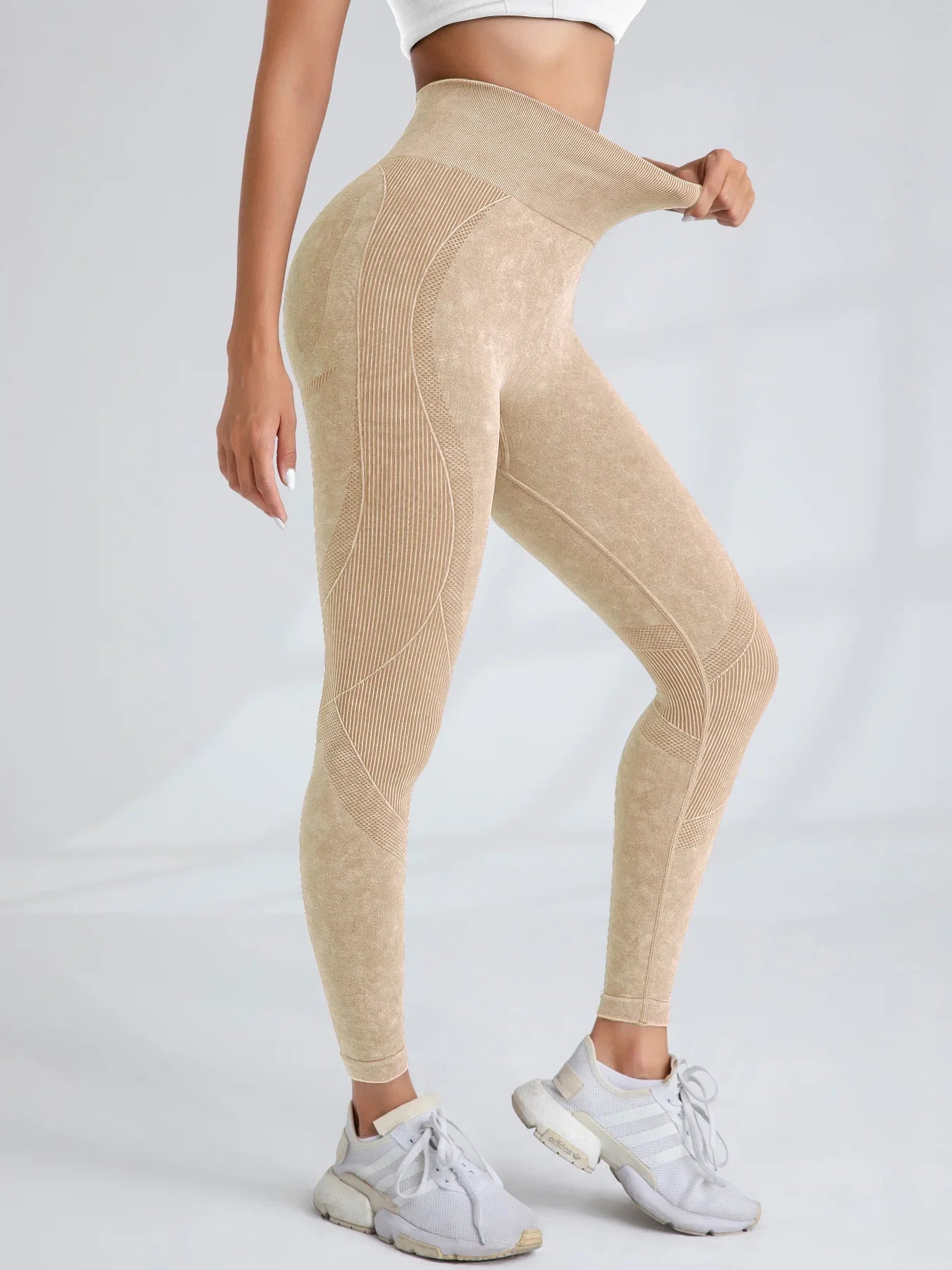 Sculpt Seamless Scrunch Leggings — Lifted Glutes, No Camel Toe
