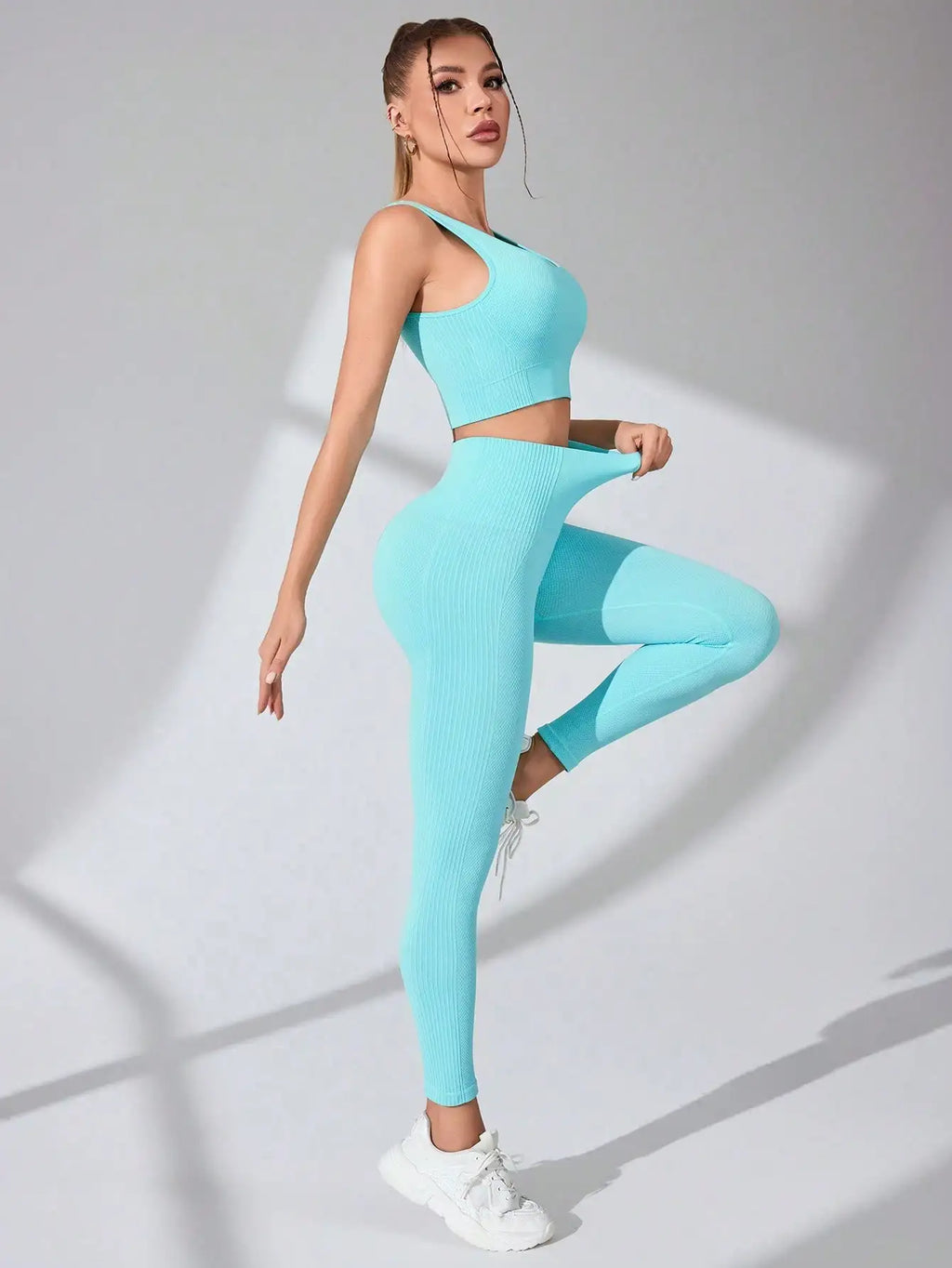 Sculpt Cross-Strap 2-Piece Active Set