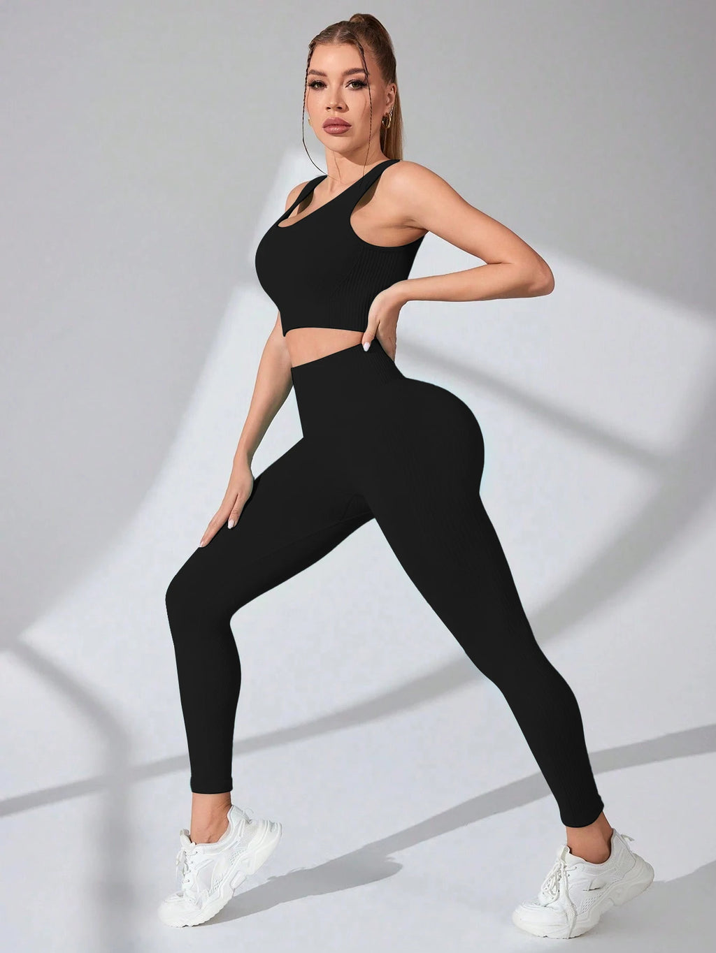 Sculpt Cross-Strap 2-Piece Active Set